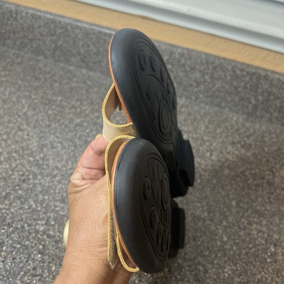 Gravity Defyer Sandals Gold/Brown Womens Sz 7M Leather Ankle Strap Open Toe Snap - Picture 7 of 11